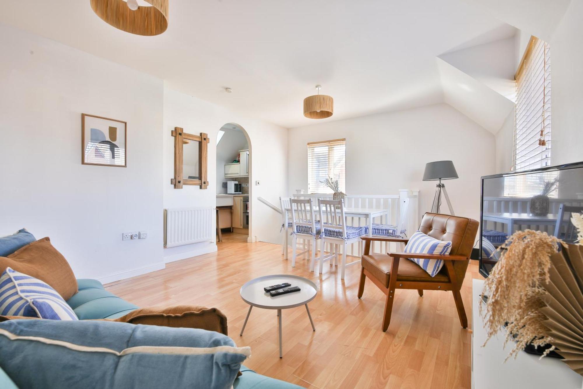 Stayright 2 Bed Beach House With Private Parking- Next To Barry Beach And Jackson Bay Dış mekan fotoğraf