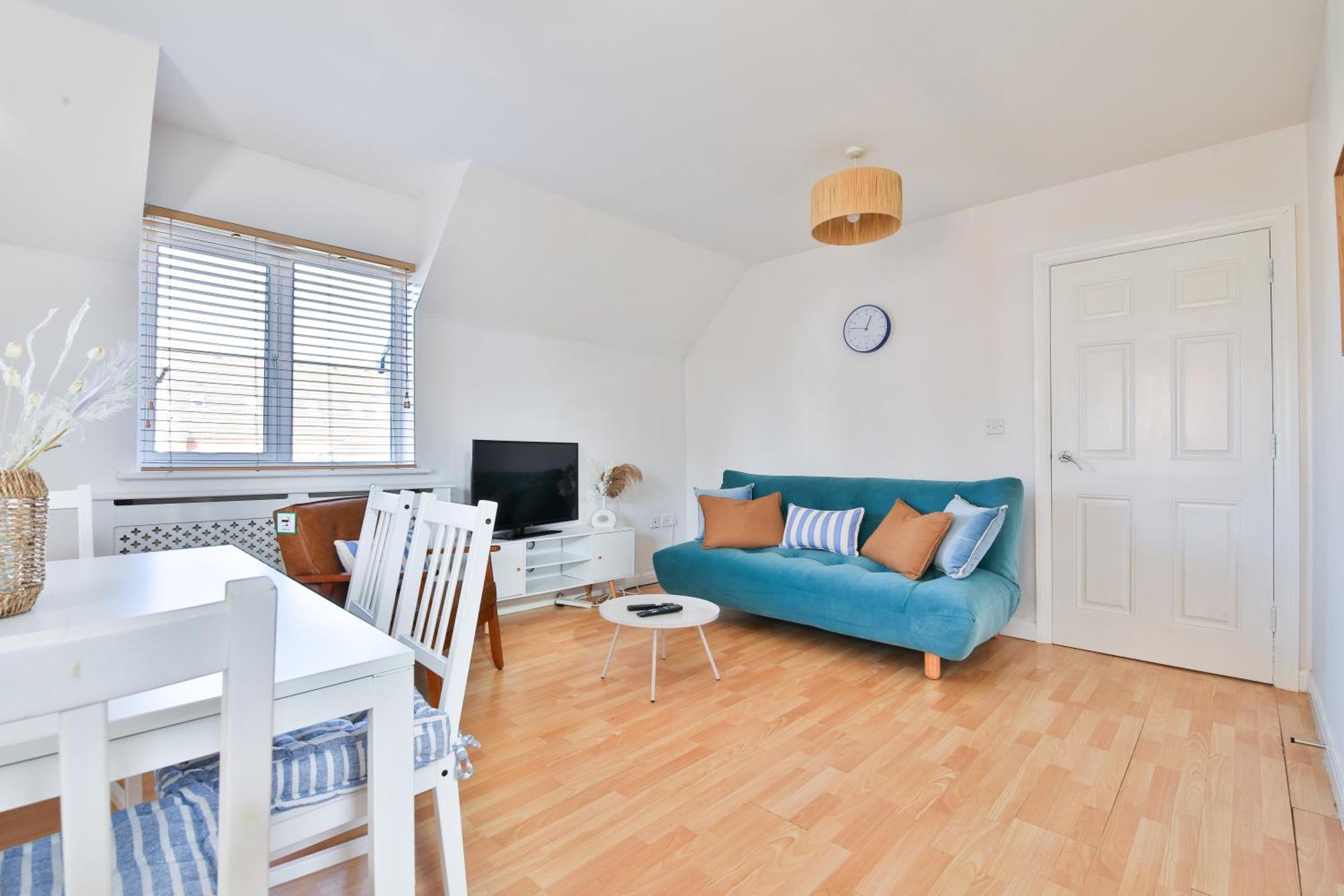 Stayright 2 Bed Beach House With Private Parking- Next To Barry Beach And Jackson Bay Dış mekan fotoğraf